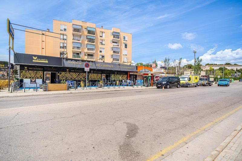 Foto df6bd45c-491b-4996-aaaa-4e6b8b0f505c. Location local commercial dans Magaluf Calvià