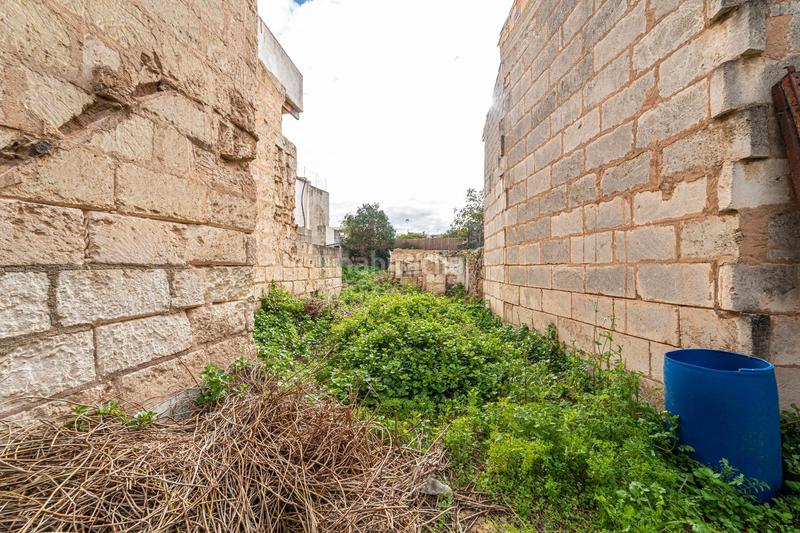 Foto afea8bde-6311-4fda-a566-bef4cbf520fc. Terreno residencial solar urbano edificable 255m2 en Inca