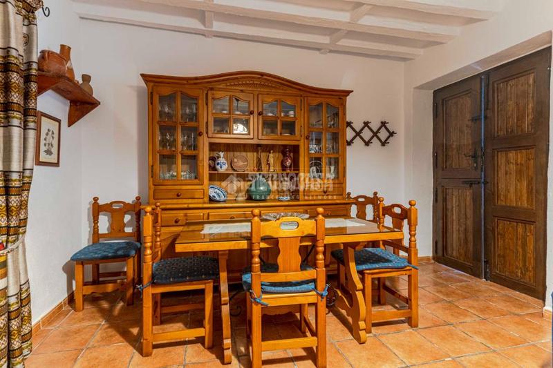 Foto 02093a74-e524-4ed1-aa1c-417673fc09e3. Casa pareada casa en venta en los guajares en Guájares (Los)