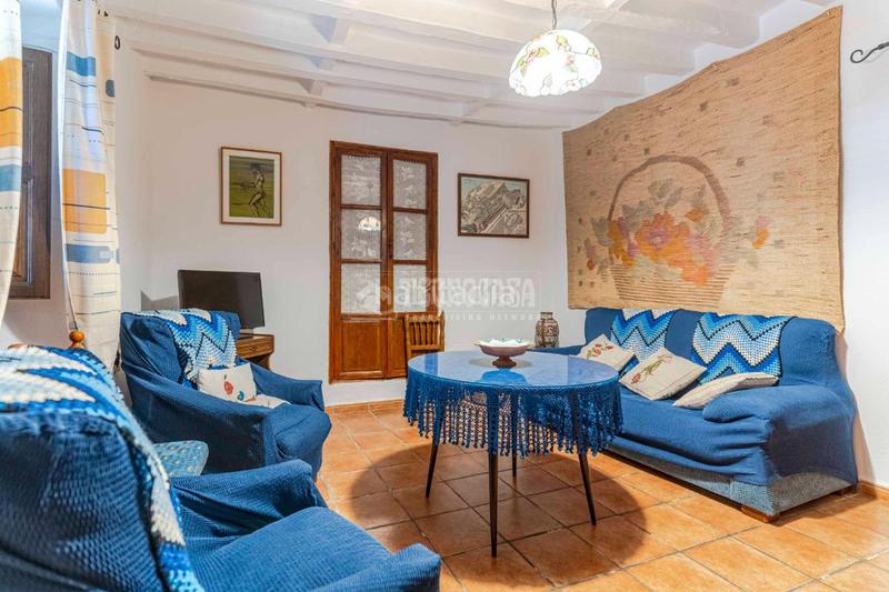 Foto 1d7dc325-a251-4f23-a7e0-72d6324664d4. Casa pareada casa en venta en los guajares en Guájares (Los)