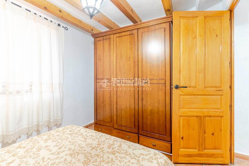 Foto 7aa93b76-103d-4f48-a27d-5d4cec4094ed. Casa pareada casa en venta en los guajares en Guájares (Los)