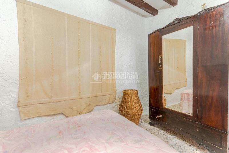 Foto b97917d4-c209-49d4-86b0-c9e5638b17e0. Casa pareada casa en venta en los guajares en Guájares (Los)