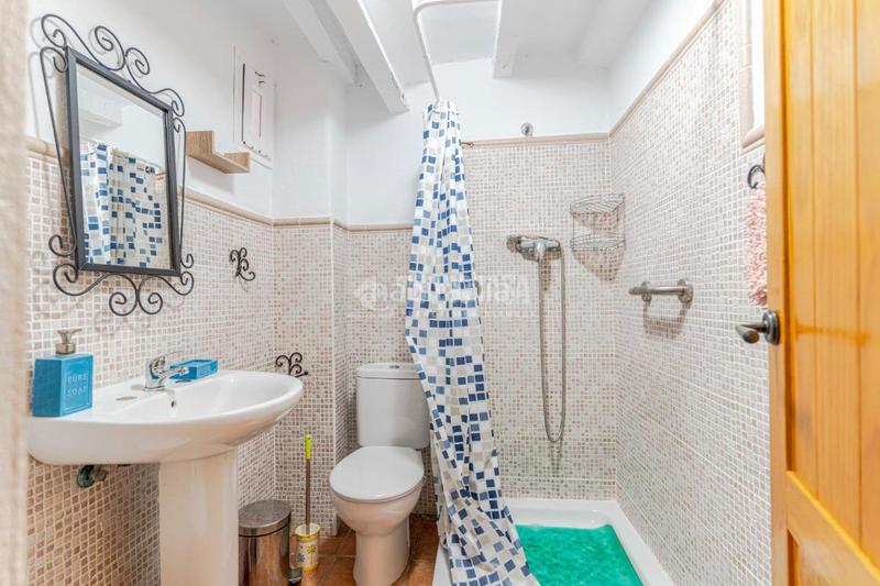 Foto c5906894-791a-43e6-bef0-a26431ef0e5a. Casa pareada casa en venta en los guajares en Guájares (Los)