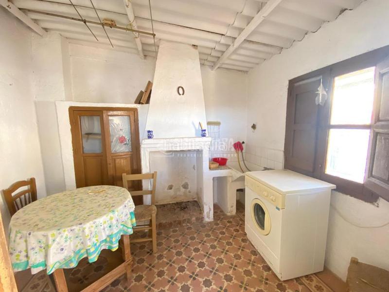 Foto 793b7fe7-9419-4820-879b-2d8506b7c3b5. Casa aparellada a Lanjarón