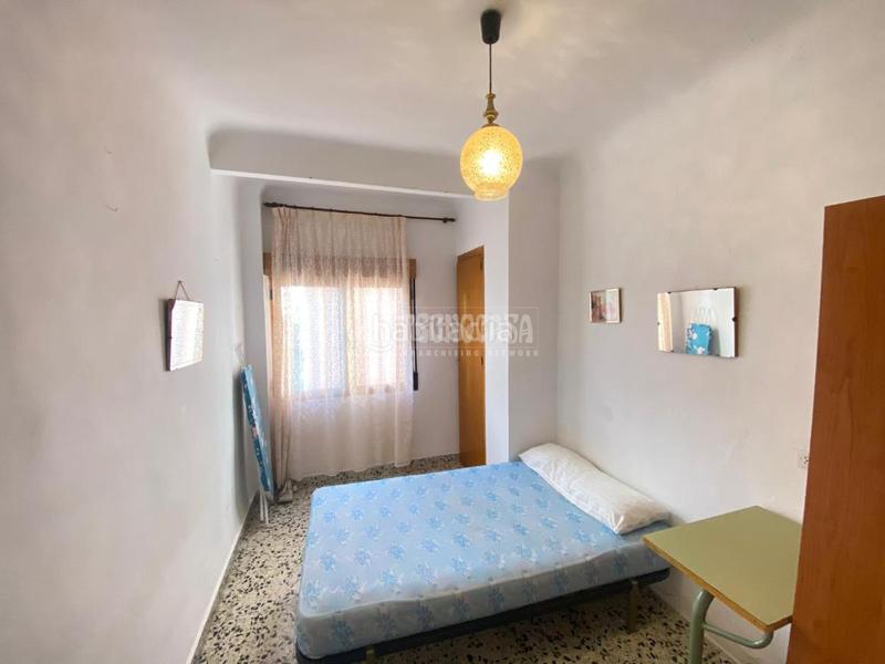 Foto d6315216-7612-4ec1-a8e8-a42788e087ee. Casa aparellada a Lanjarón