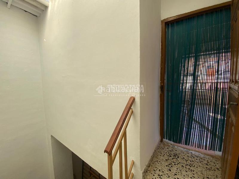 Foto d740cac0-a5ad-4e0d-b060-dc86cfd739a3. Casa aparellada a Lanjarón