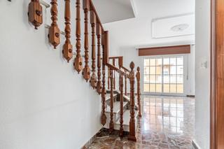 Casa aparellada en Motril  ciudad. Casa en venta en motril