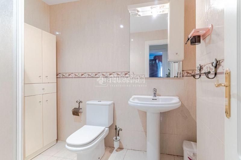 Foto 4c51ddc2-3c5b-4186-8ce0-c41afb0bb5b7. Piso  en venta en Motril ciudad Motril