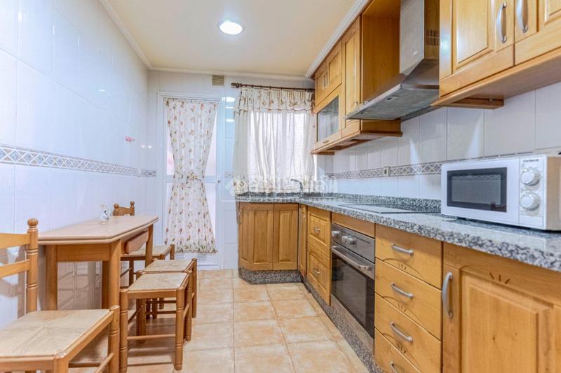 Foto a11ff17f-5fea-4ab5-9eb3-bd2932088577. Piso  en venta en Motril ciudad Motril