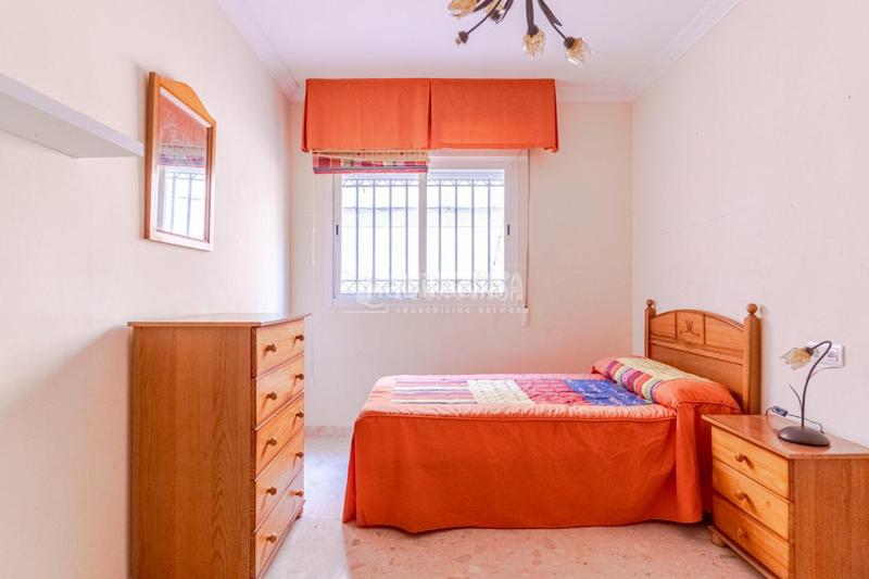 Foto b2360aea-26cd-449d-9e5b-e03fdb26efb4. Piso  en venta en Motril ciudad Motril