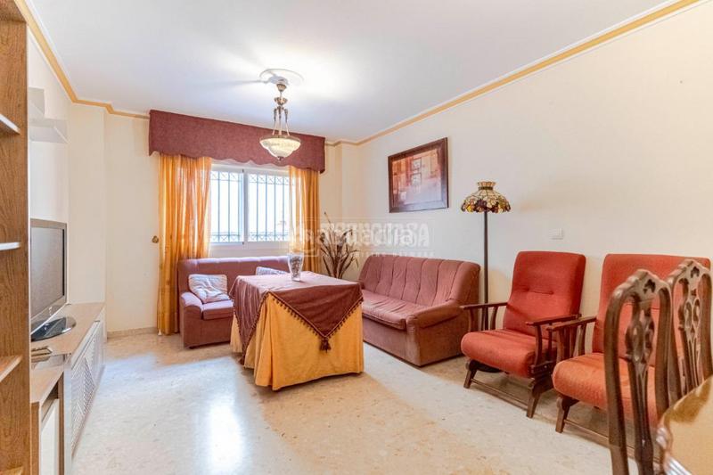Foto e8a4c4d4-6547-427d-9e85-5bebbde1ddc1. Piso  en venta en Motril ciudad Motril