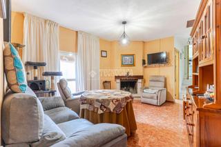 Casa aparellada en Gujares (Los). Casa en venta en los guajares