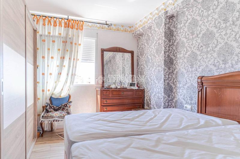 Foto 27f0f9ef-919b-47d6-bec2-9b7da268dcaf. Piso  en venta en Playa de Granada Motril