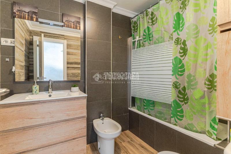 Foto 519442c3-8859-4fb9-b0bd-a911328b0be3. Piso  en venta en Playa de Granada Motril