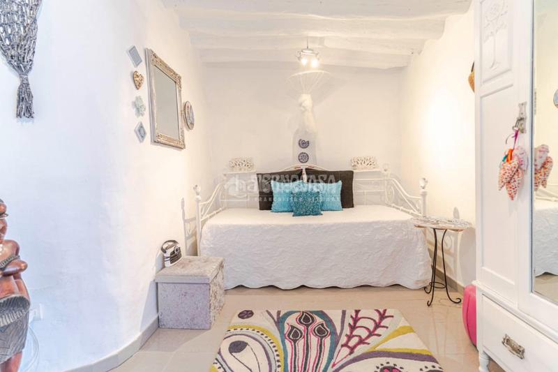 Foto f201ce39-7004-4c43-8ff5-40c511c20fa3. Casa pareada casa en venta en los guajares en Guájares (Los)