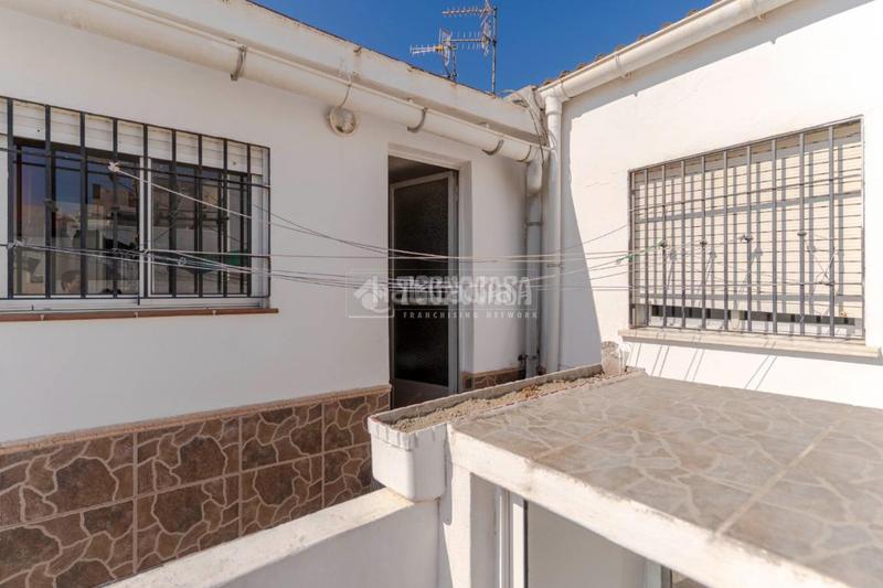 Foto 8e417e1c-2d56-4e2e-9cea-52e13fa0b622. Casa pareada casa en venta en Motril ciudad Motril