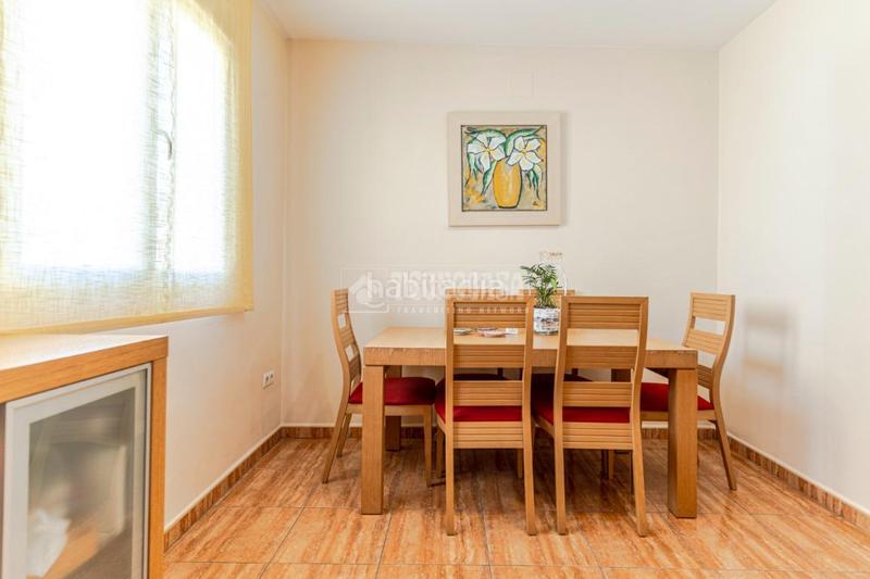 Foto 812b9a31-4160-41af-a53e-8907a8b3c03c. Casa pareada casa en venta en Órgiva