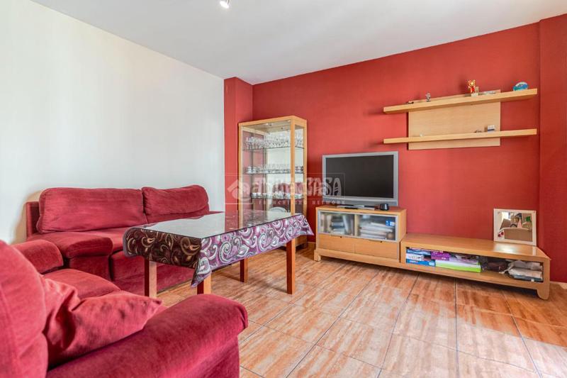Foto b378b4d6-5715-4ea1-b598-0e297d751d92. Casa pareada casa en venta en Órgiva