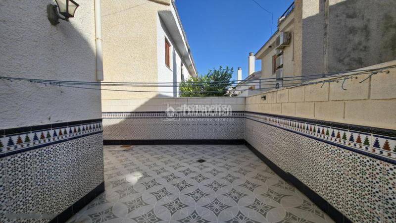 Foto d0416ae7-643a-46f9-a8ec-354449f0eaa9. Casa bifamiliare con parcheggio piscina in Órgiva