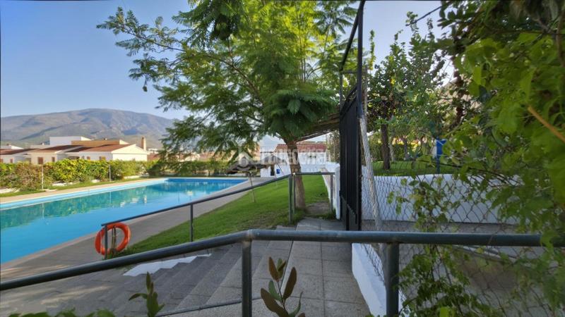 Foto d0ce8364-0f6f-4391-8aa0-d3be082ecdf9. Casa bifamiliare con parcheggio piscina in Órgiva
