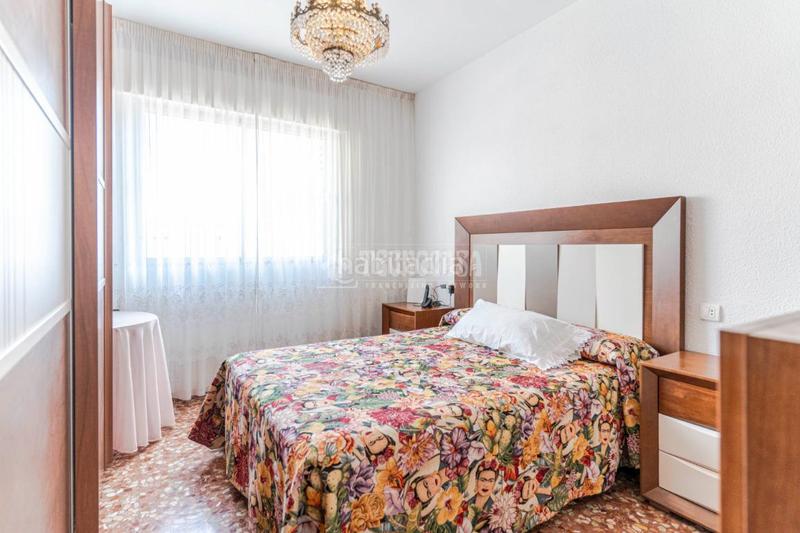 Foto 6c660acb-d8a9-4069-96ff-ecfdd45ee935. Casa aparellada amb aparcament a Motril ciudad Motril