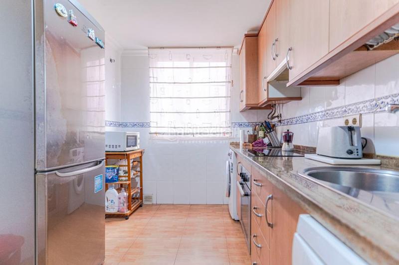 Foto 3f4ab244-e5a5-4bff-853c-d50a181a6418. Pis a Motril ciudad Motril