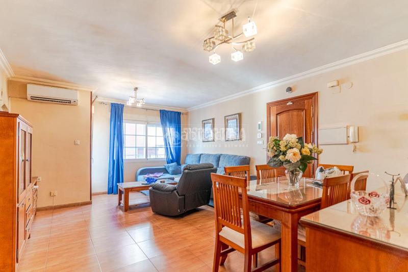 Foto fc3a4bf7-e913-49a6-9359-ef3d500991d1. Pis a Motril ciudad Motril