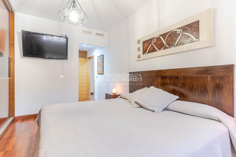 Foto 6a1f6bee-e365-4f55-8ede-60e7b1f8dbf1. Piso  en venta en Motril ciudad Motril