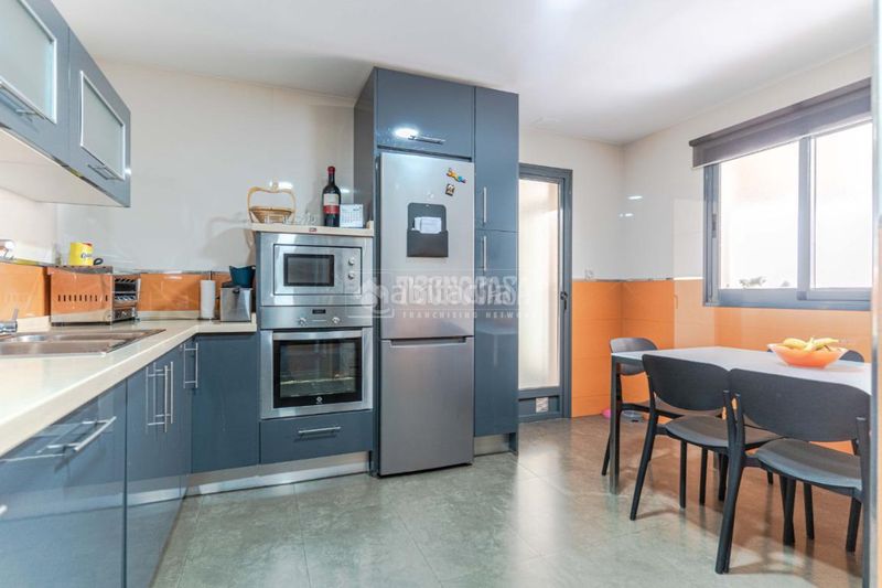 Foto 87206789-d269-4aa6-868e-5c417e6cceac. Piso  en venta en Motril ciudad Motril