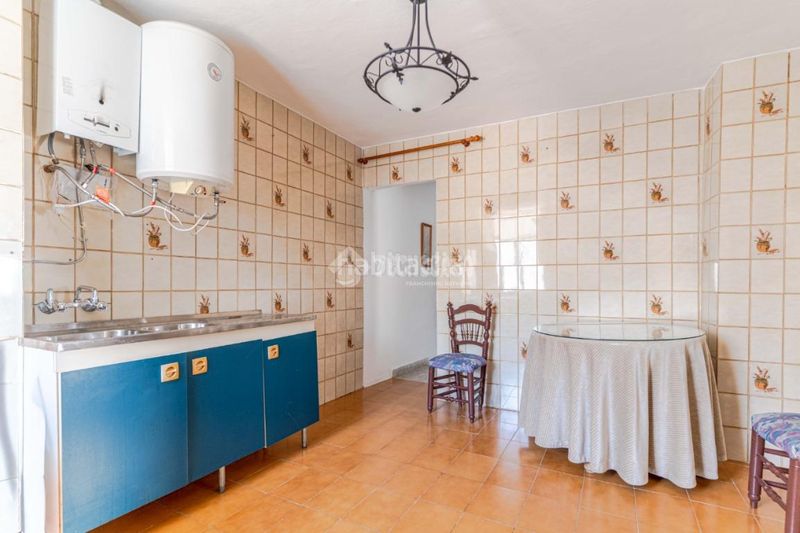 Foto 63b1ae80-7df7-4616-a54c-cbaba5097696. Casa aparellada a Guájares (Los)