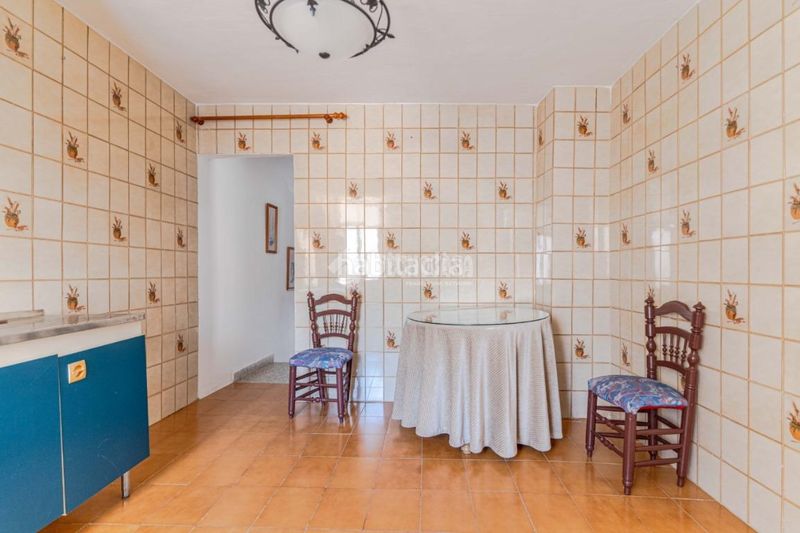 Foto e719b1b0-d73d-4adf-acd8-e0ab7ee24904. Casa aparellada a Guájares (Los)