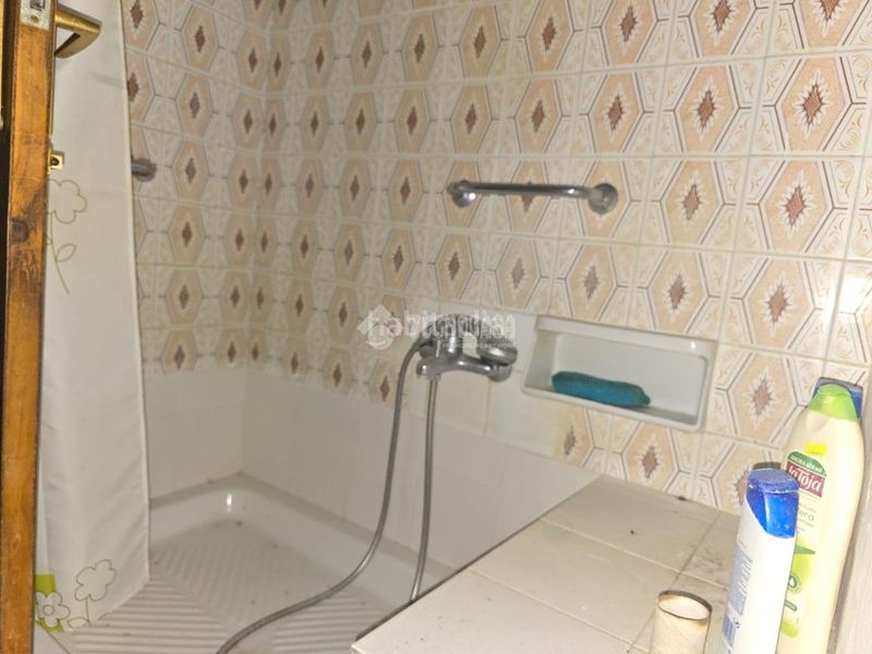 Foto 32f27e90-fe40-4386-8f1e-6e5e5335b219. Piso  en venta en Lanjarón