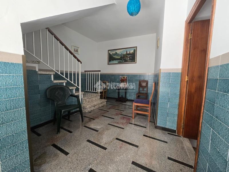 Foto b8ad5a41-c2a2-4cb9-8cb9-11da36d7eeb2. Piso  en venta en Lanjarón