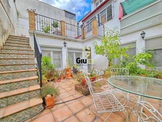 Ground floor in Casco Antiguo