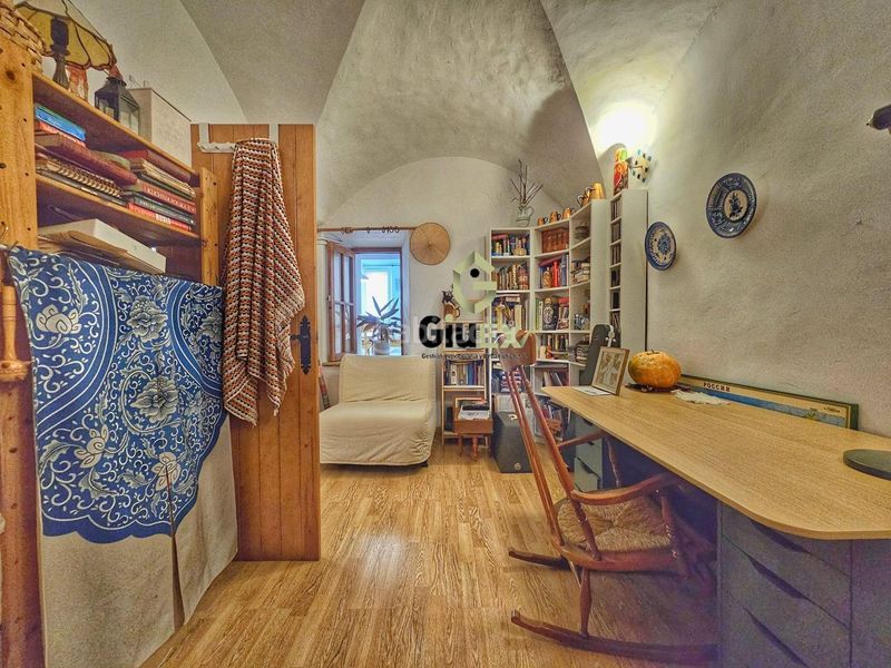 Foto f2d85430-a813-42ca-ae7d-5d3cc2b83aeb. Planta baixa amb calefacció a Casco Antiguo Cáceres