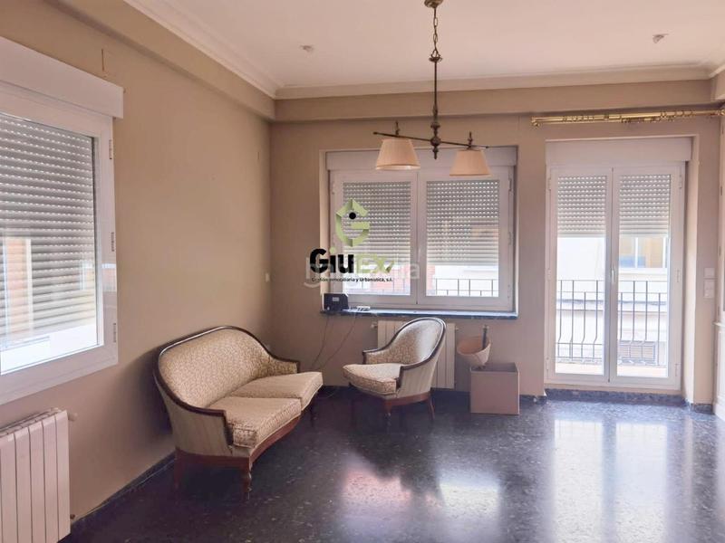 Foto 38d0f3f4-2458-4423-bd54-59a78e4e4b94. Piso en Santa Marina Badajoz