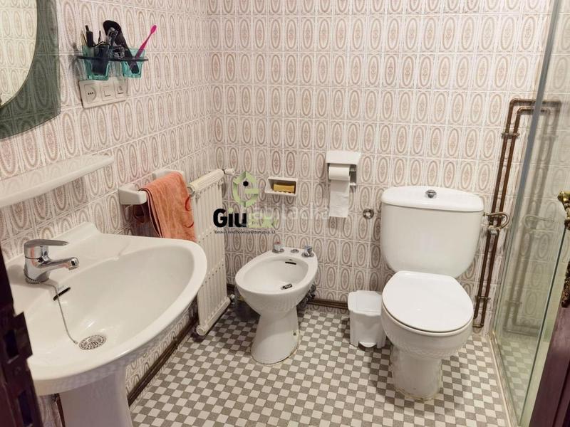 Foto a6749330-e3e2-4730-947b-717b248da033. Flat with heating parking in Centro Cáceres