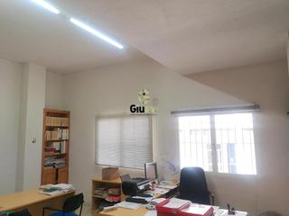 Office space in Casco Antiguo