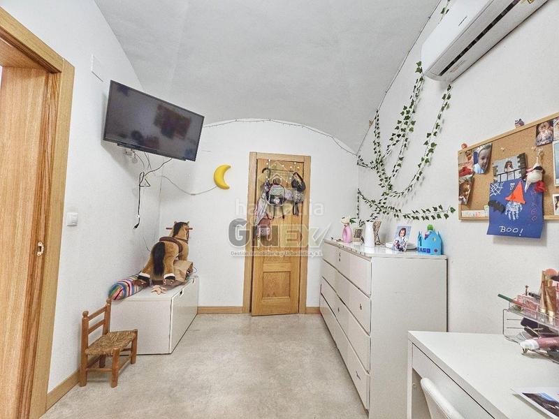 Foto 8ebbed84-f4e1-46a4-a250-2af0ff7c5d4f. Haus mit heizung in Casco Antiguo Cáceres