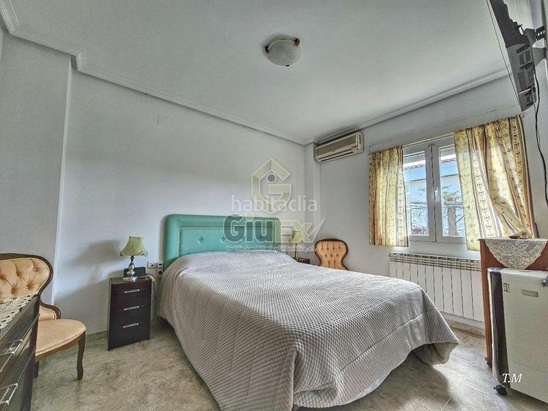 Foto 4d1ce63d-e6ba-4dc4-bb33-574c9f7d02f9. Chalet en Ceres Golf Cáceres