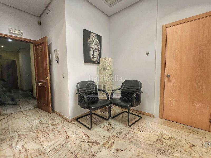 Foto a4658b27-b91e-4386-b34c-3fcb77400623. Rent business premise in Centro Cáceres