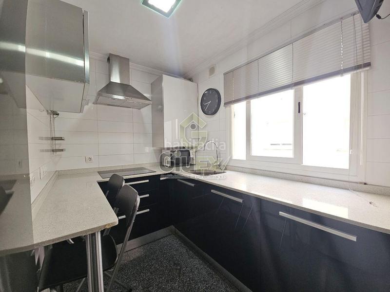Foto 9f55d7c7-b987-4424-9d06-a9e1881dc5d5. Appartamento con riscaldamento parcheggio in Centro Cáceres