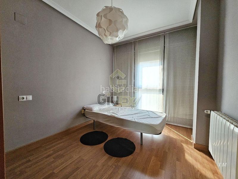 Foto aa6a043e-343a-48dc-a399-a1a3a919ab2e. Appartamento con riscaldamento parcheggio in Centro Cáceres