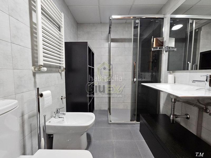 Foto 6d507883-f701-4357-808b-0689ccfbb7c4. Appartement avec chauffage parking dans Centro Cáceres