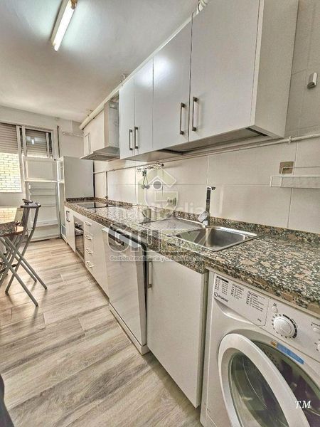 Foto bd927339-6f94-4d18-b084-10443e5e8a3f. Rent flat with heating in Centro Cáceres