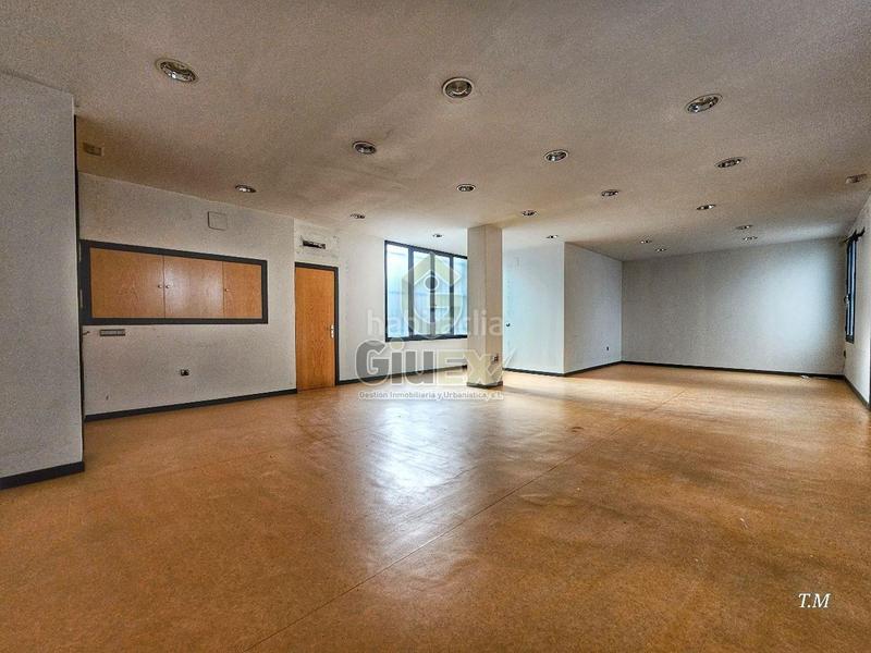 Foto a7d6e7ba-4138-4d48-9f55-9cbf74dfe27e. Flat with heating in Centro Cáceres