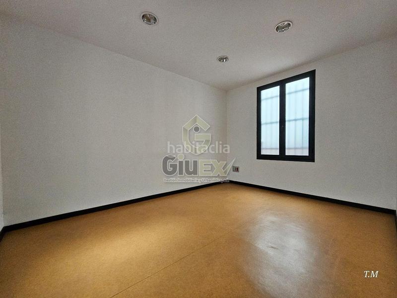 Foto 08cd81bd-0b2a-4bb6-959a-bc903817d6b1. Pis amb calefacció a Centro Cáceres