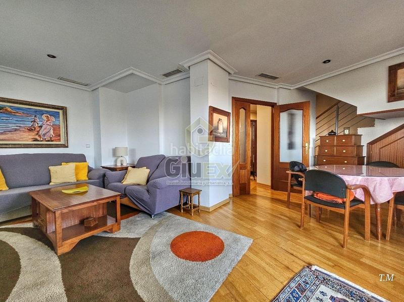 Foto 37b4b55b-8b39-4070-bfa5-9b2069dcf987. Dúplex en Centro Cáceres