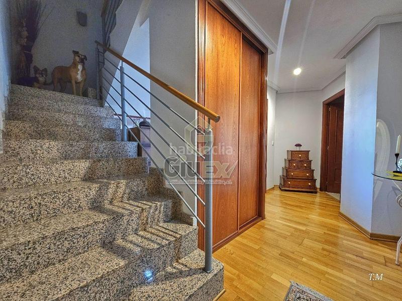 Foto 2455dea7-df93-4d0c-9778-7776628da441. Zweistöckige wohnung mit heizung parking in Centro Cáceres