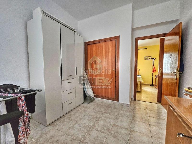 Foto 13dd7265-0d85-48b2-8829-dc18337863dc. Flat in Centro Cáceres